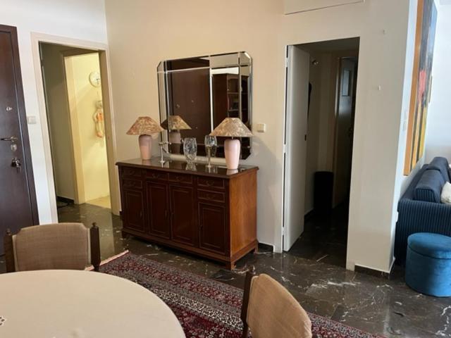 Spacious And Sunny Appartment In Cholargos Aten Exteriör bild